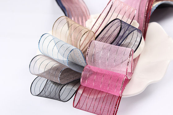 10mm-25mm Goldlinie gestreiftes Polyester Organza Band für Geschenkeverpackung und Kisten Verpackung oder Bandbogen