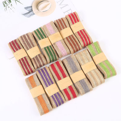 Farbenfrohe, gestreifte 100%ige Jute-Burlap-Bandrollen zur Dekoration