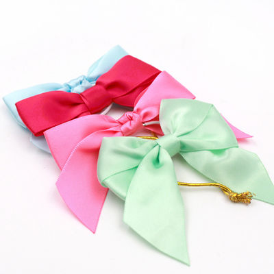 Polyester-Satin-Pinkbandbogen ISO14001 Weihnachtsbandbogen