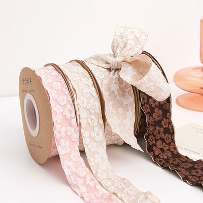 Aufgestellte Blumenspitzen 25 mm Polyester Champagner Spitzenband