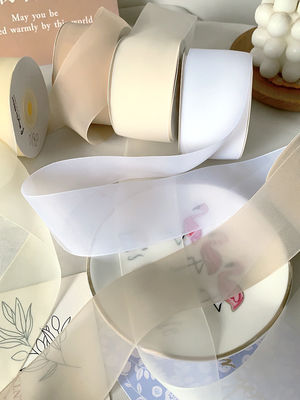 High Density Polyester Organza Band 40mm für die Luxus Geschenkverpackung