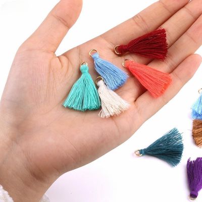 Farbenfrohe Baumwoll-Tassel 3cm Bekleidungsstück Dekoration Baumwollfaden-Tassels