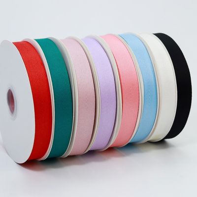 2.5cm wieder aufnehmbares Band Geschenkverpackung Spannband Heringknochenband