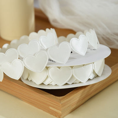 1.5cm*9m 2.5cm*9m Herzform Valentinstag Polyester Geschenkband Für Luxus Geschenkverpackung