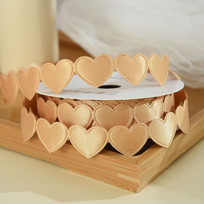 1.5cm*9m 2.5cm*9m Herzform Valentinstag Polyester Geschenkband Für Luxus Geschenkverpackung