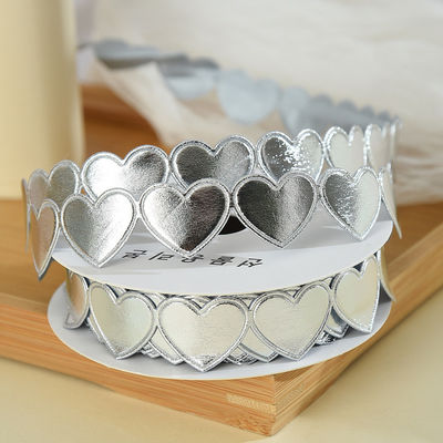 1.5cm*9m 2.5cm*9m Herzform Valentinstag Polyester Geschenkband Für Luxus Geschenkverpackung
